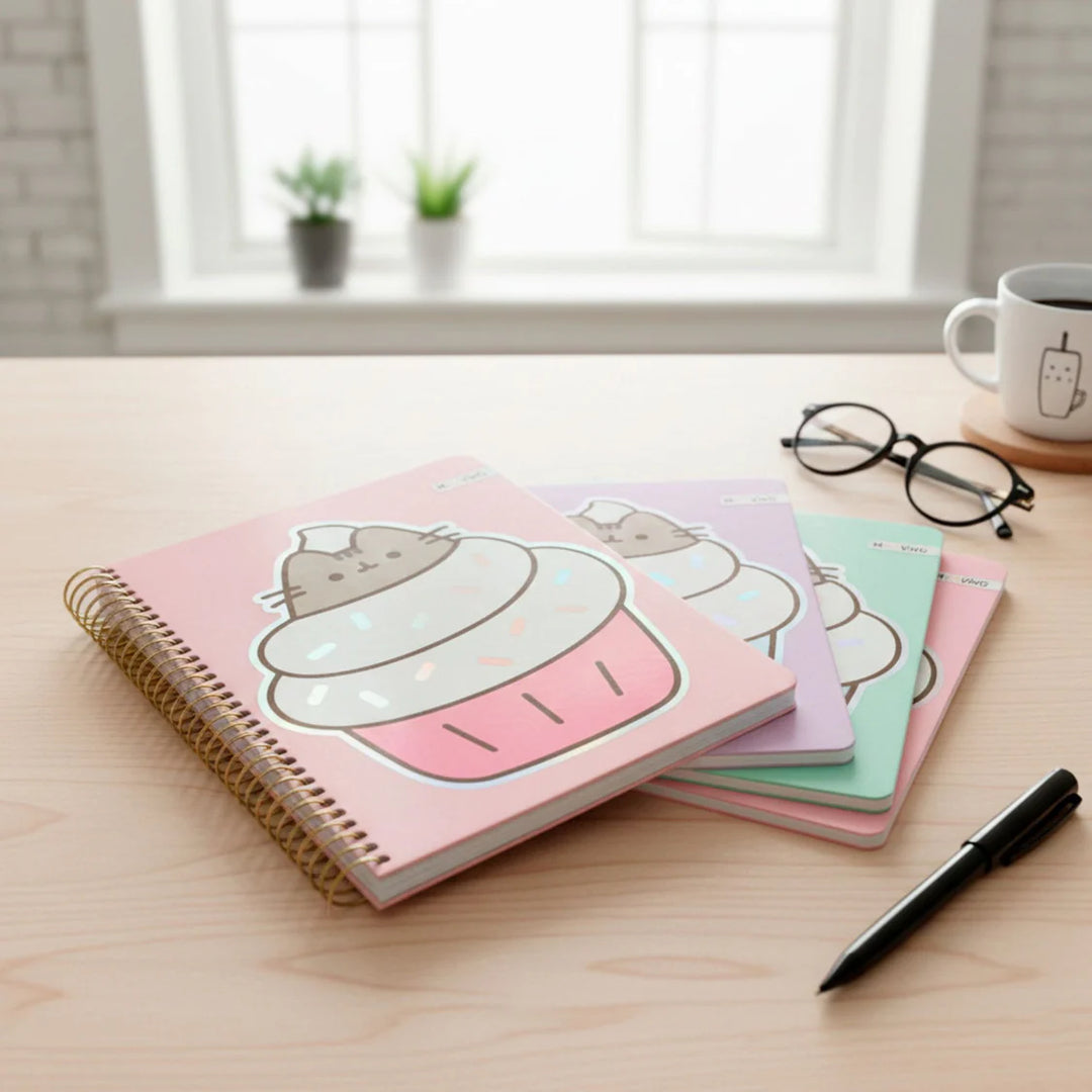 CUADERNO 1/2 OFICIO PUSHEEN 3 MATERIAS